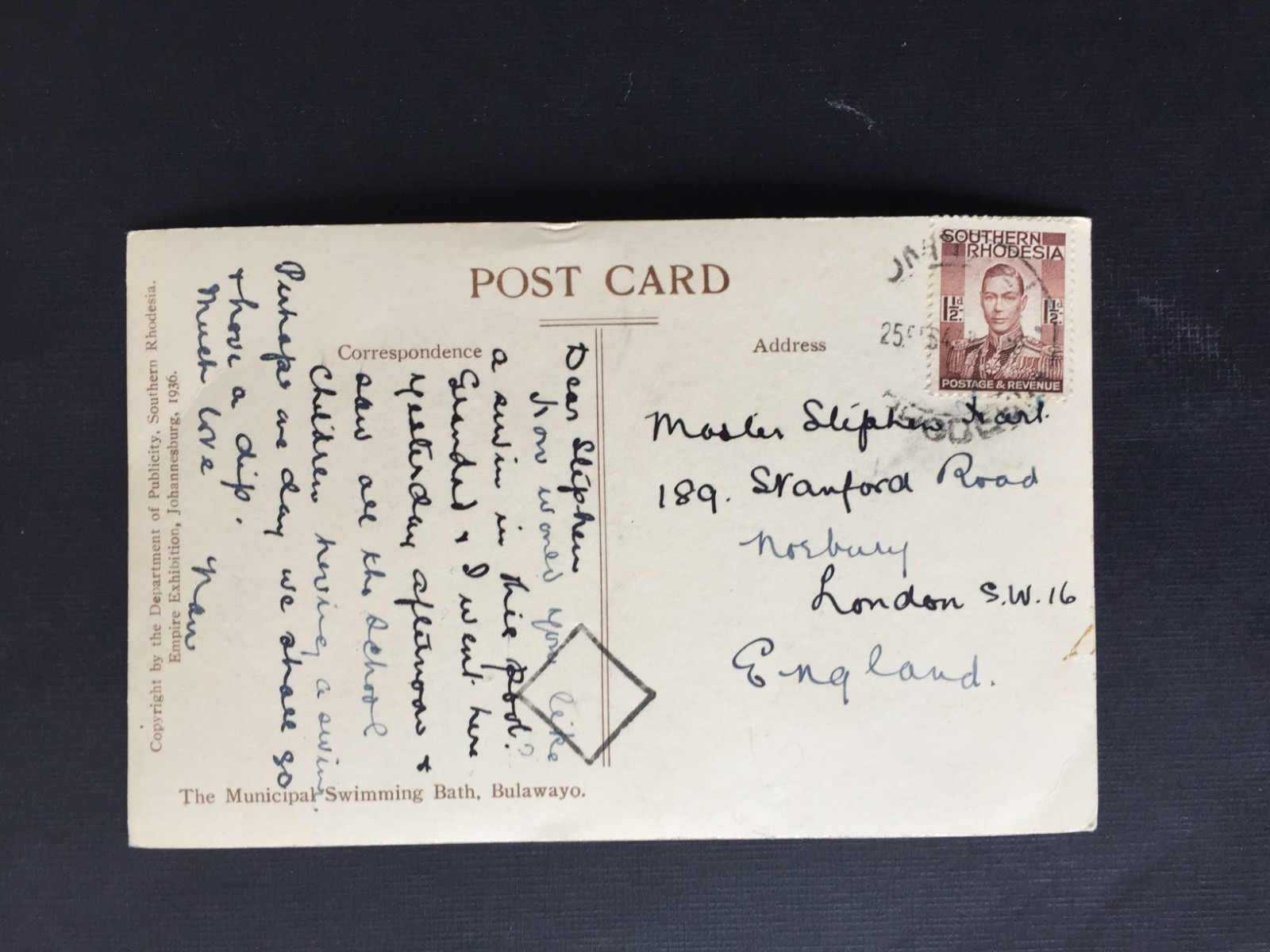 SOUTHERN RHODESIA 1947 1½d ON UMTALI SWIMMING POOL RP POSTCARD TO LONDON