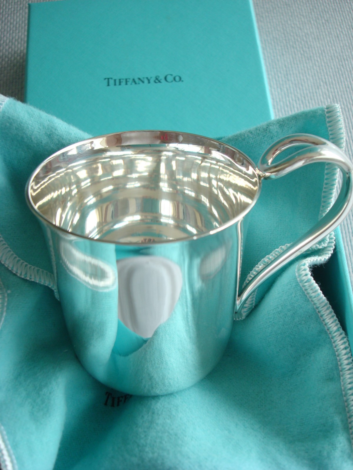 TIFFANY STERLING SILVER ~ MINT ~ CUP BABY CHILD  ~ "PADOVA 1984" ~ BOX,POUCH