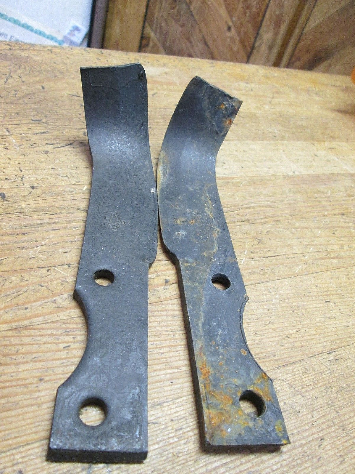 2 NEW Holland Tiller Blades L & R 1400078, 1400077