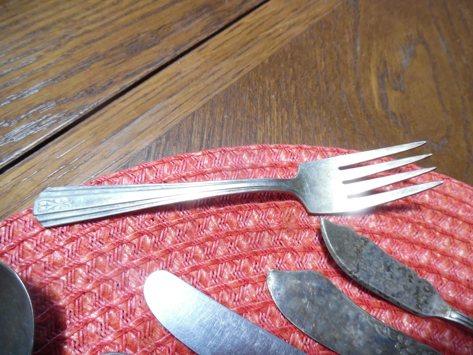 Misc Bulk Lot Of 25 Unmatching Silverware Silverplate/Other Arts and Crafts