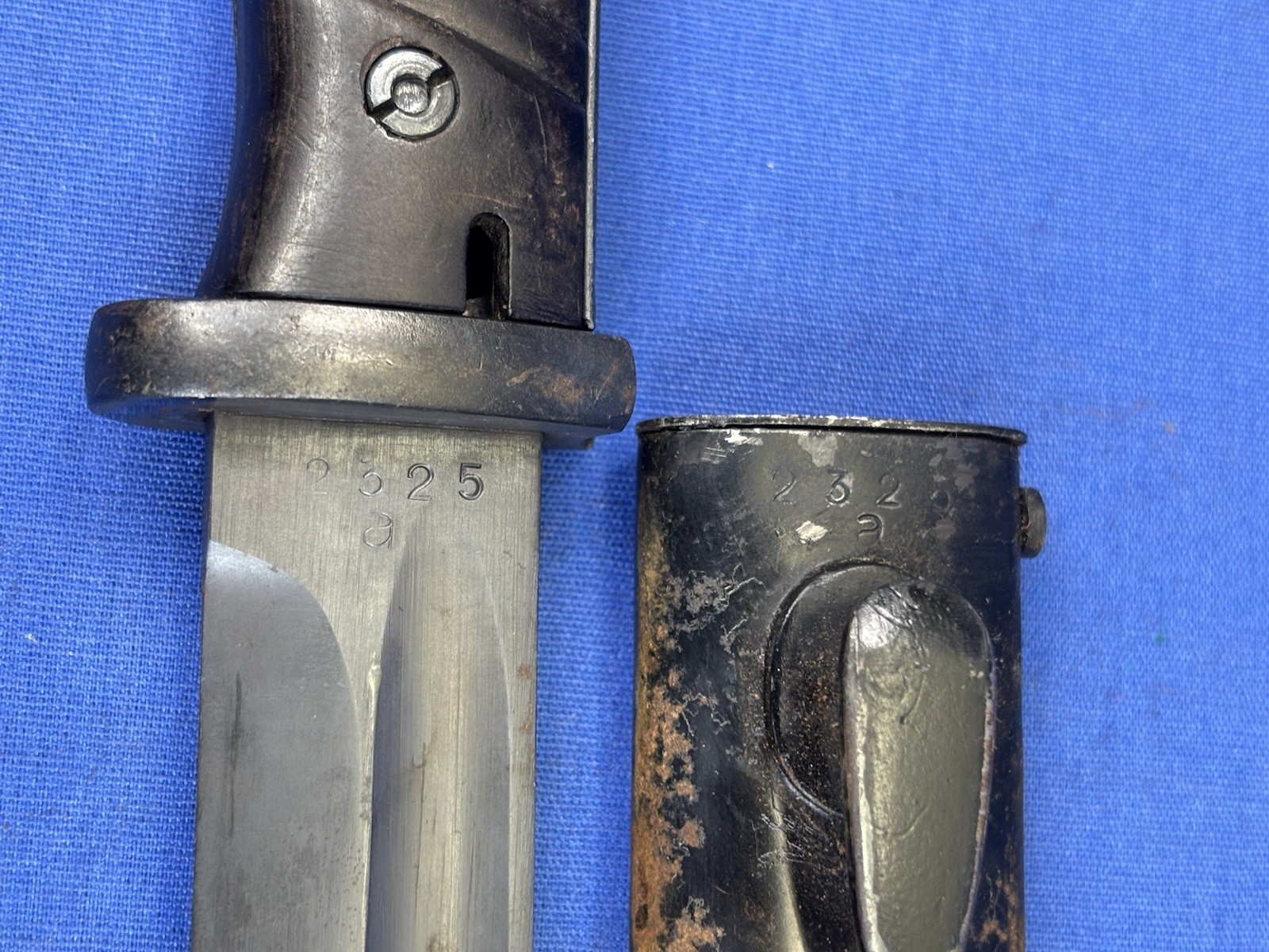 Vintage 1940 German WWII E. Pack & Sohn Bayonet & Scabbard Matching Number Frog