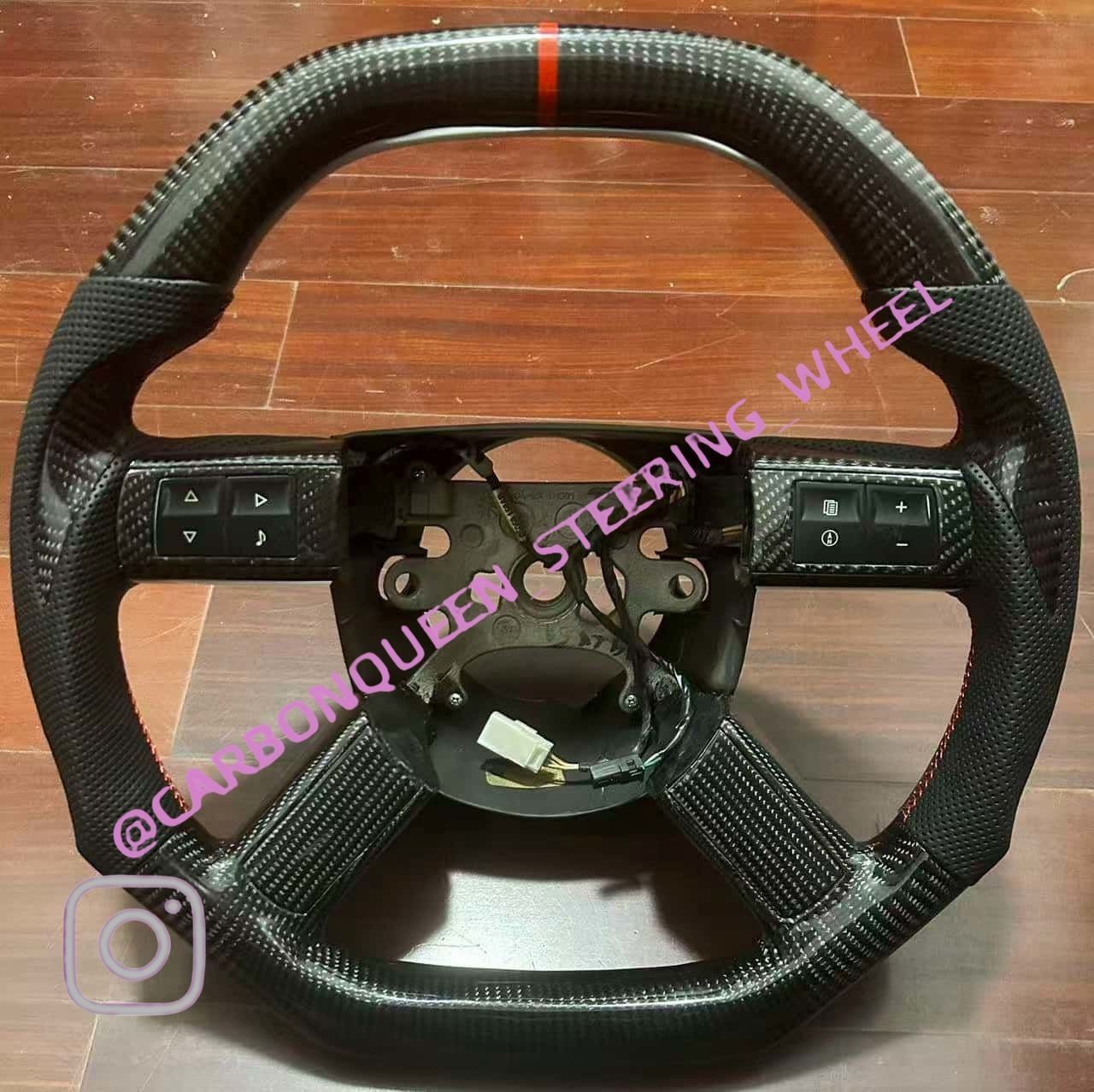 REAL  CARBON FIBER Steering Wheel FOR 2006 Dodge Challenger SRT8 /Chrysler