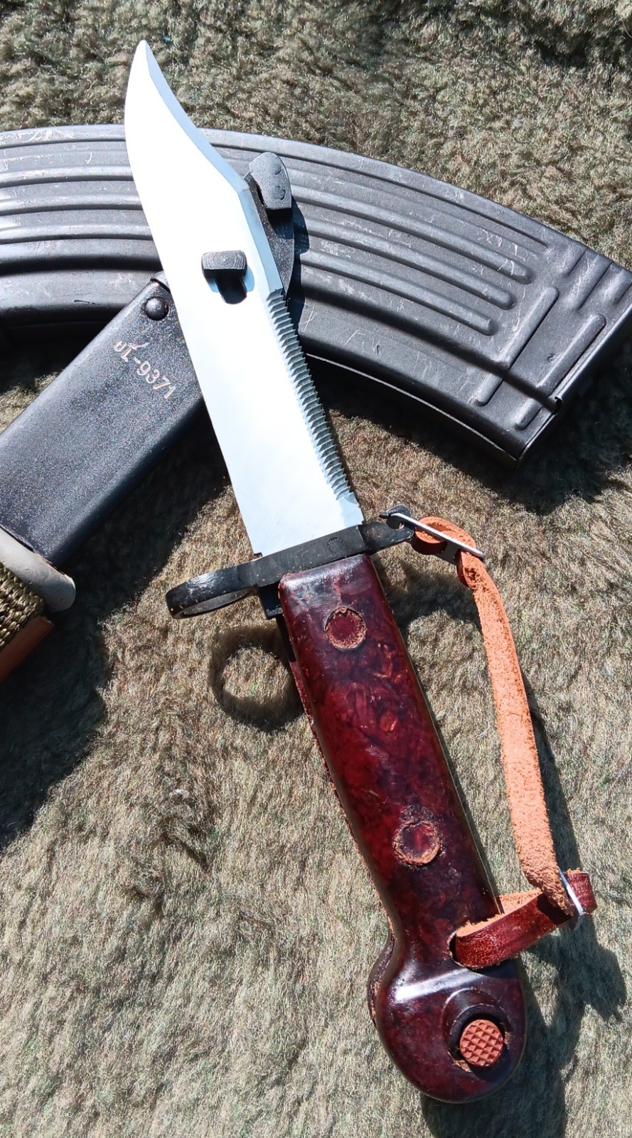 Soviet Era Romanian Type I Bayonet w/ Complete Sheath - Unissued Cold War #4