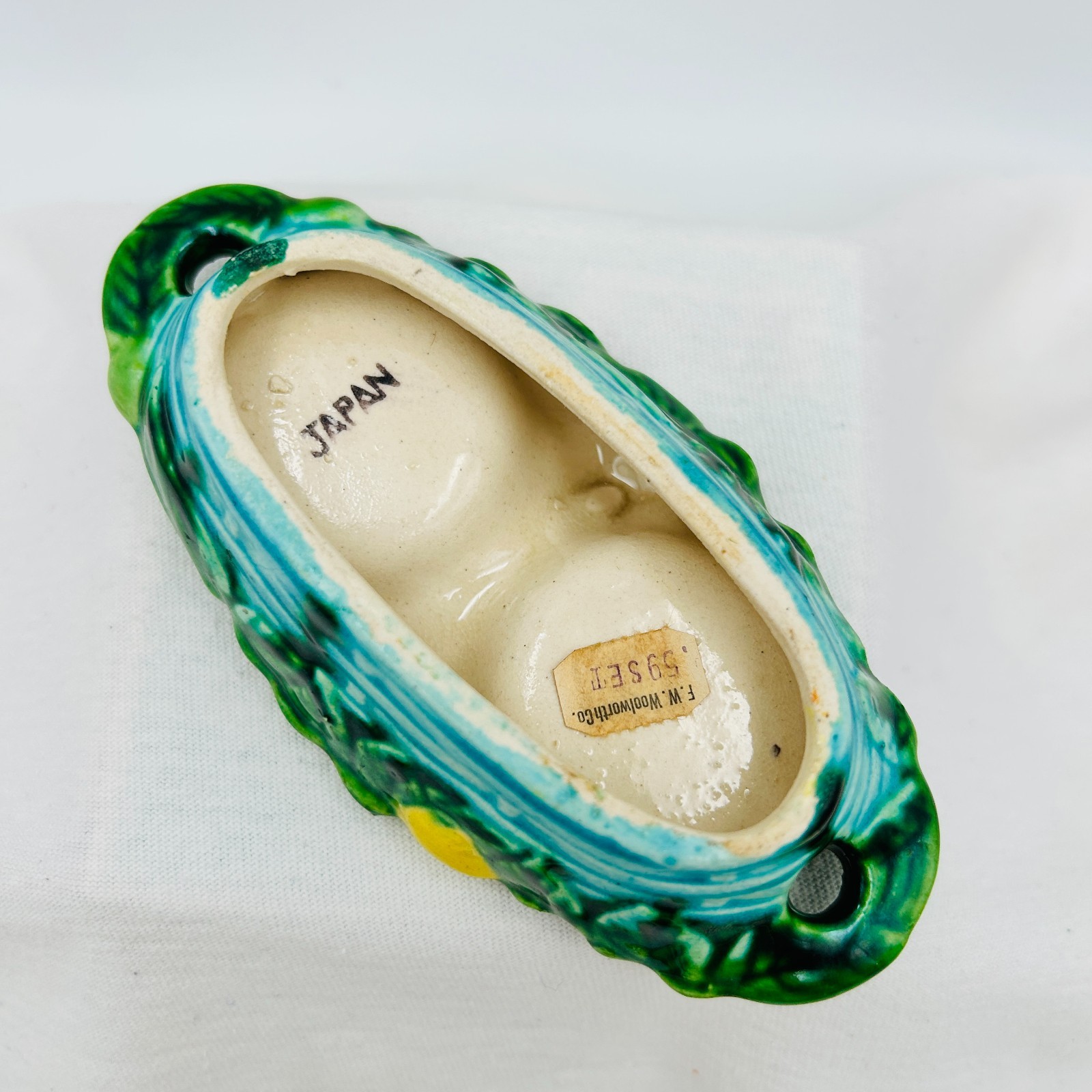 Hand Painted Rooster Chicken on Nest Vintage Salt Pepper Shakers Made in Japan