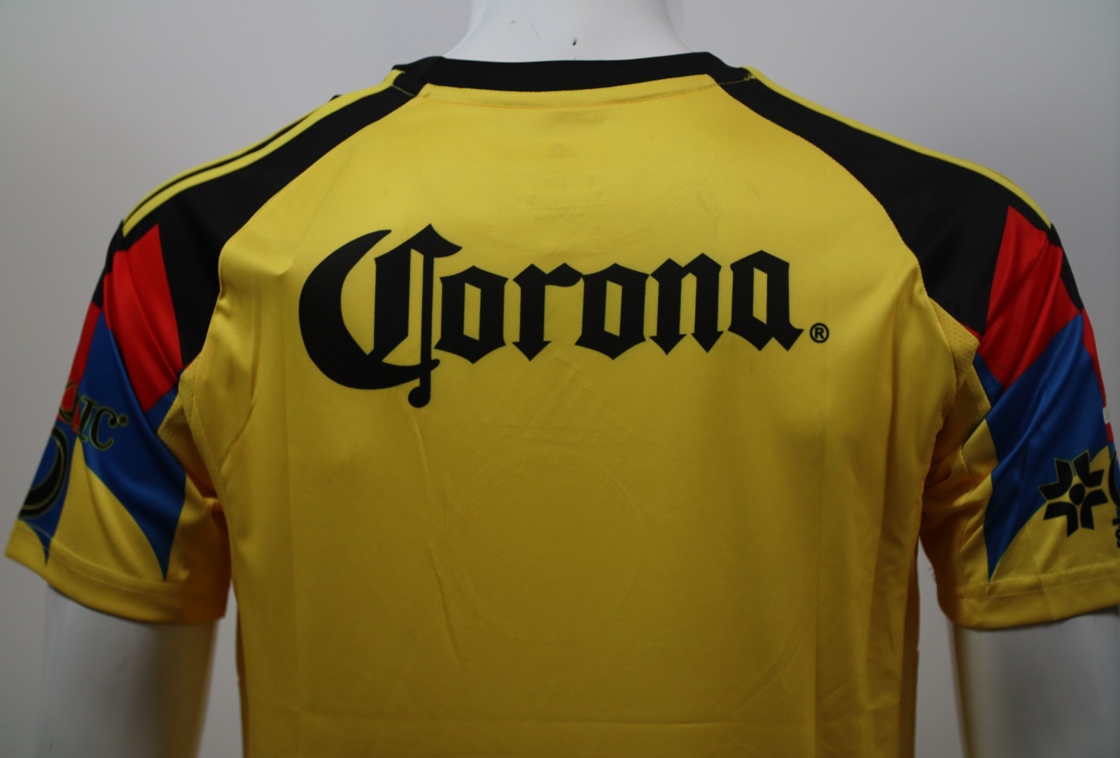 CLUB AMERICA LOCAL 25/26 MX PATCH (TALLA REDUCIDA LEER LA DISCRIPCION)