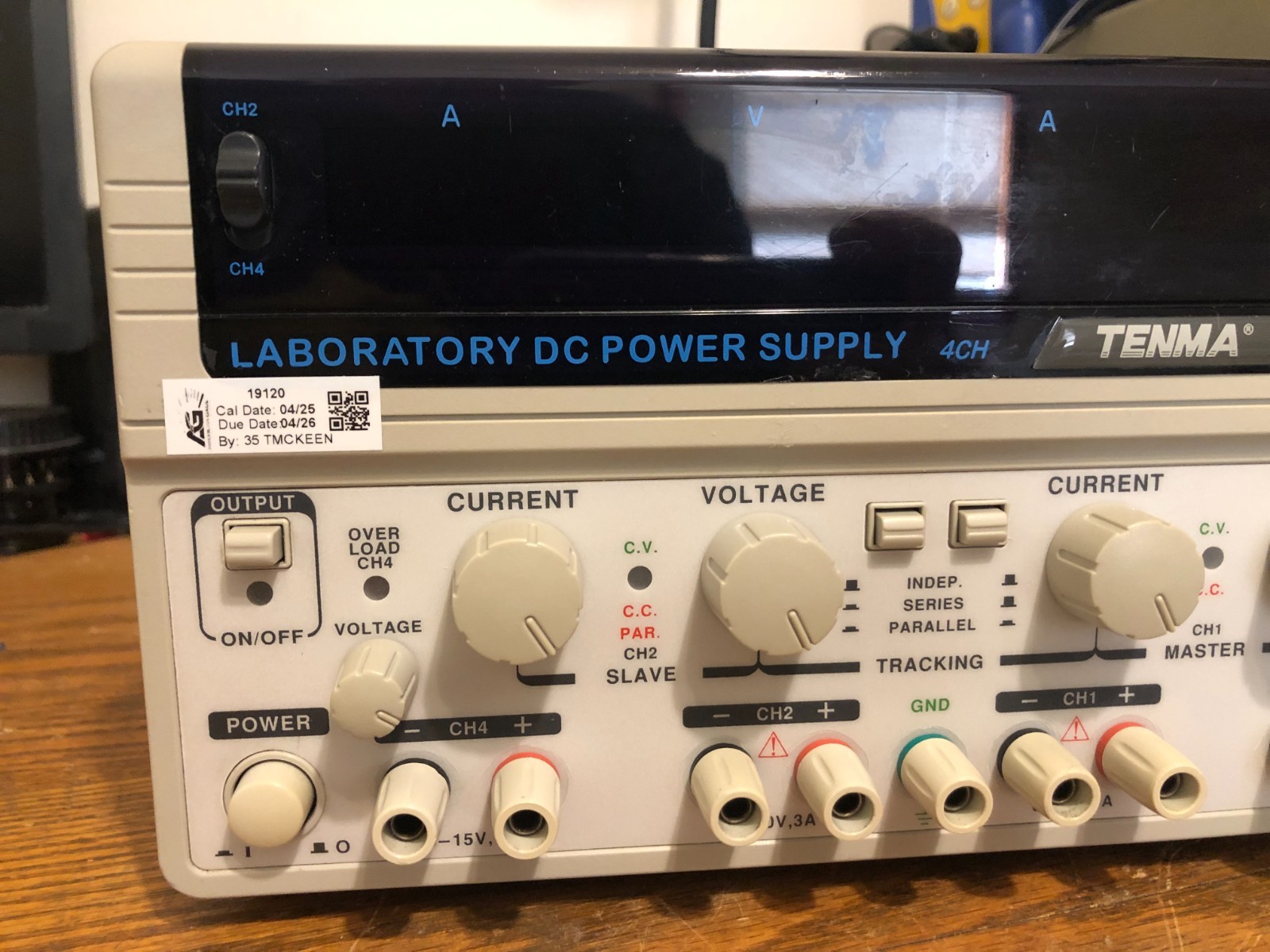 Working Tenma Quad Output Independent Linear Regulated DC Power Supply