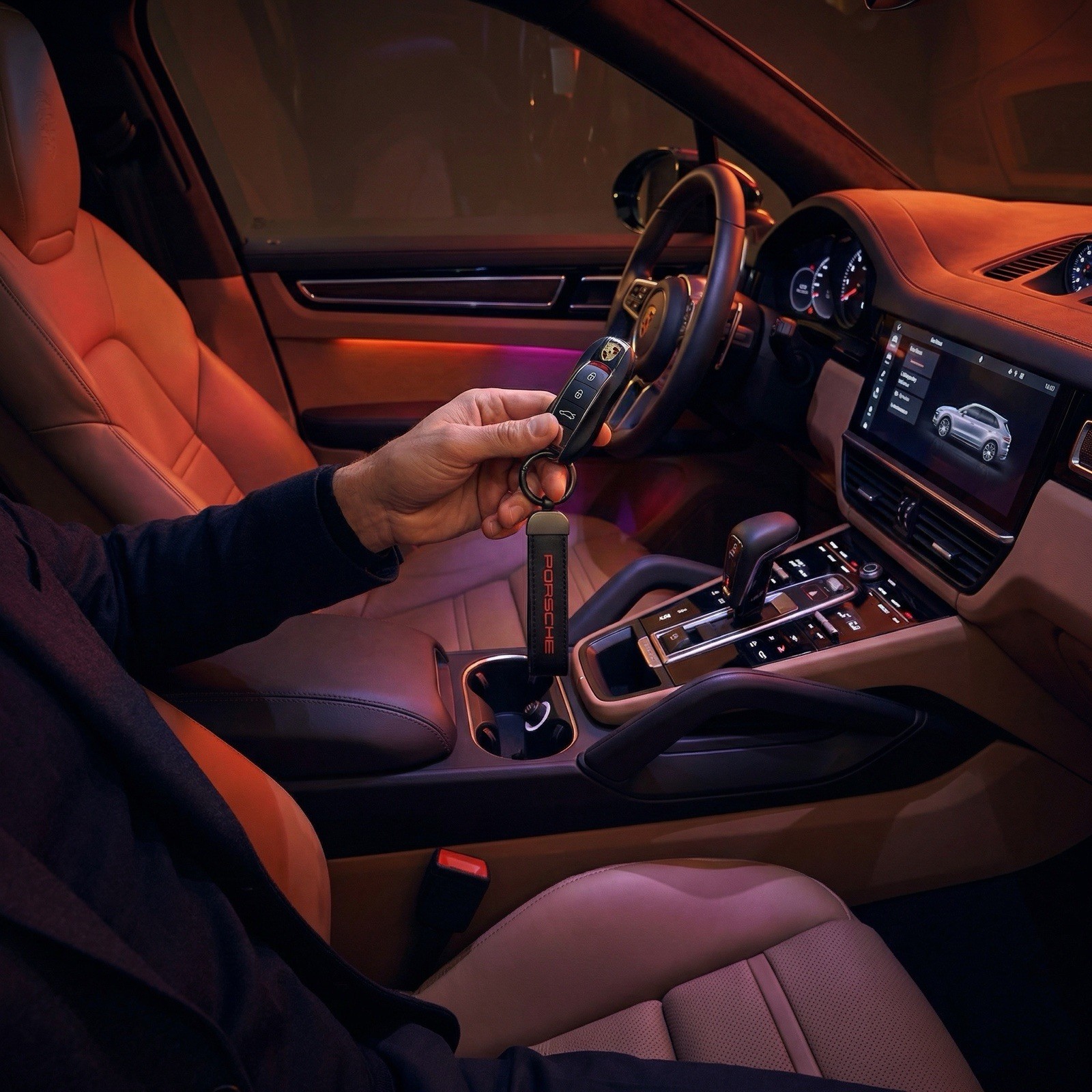 Porsche style Leather Keychain - Car Key Ring For Porsche Macan Panamera 911 GT3