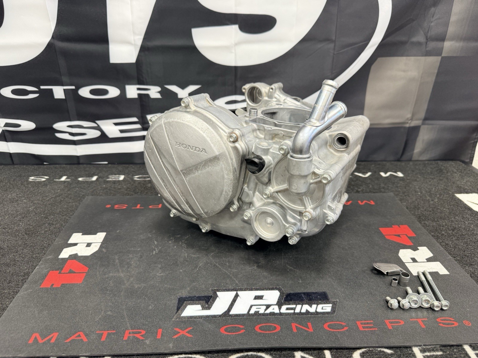 2023 HONDA CRF250R OEM ENGINE CASES LEFT/RIGHT W/COVERS COMPLETE! 11300-K95-AA0