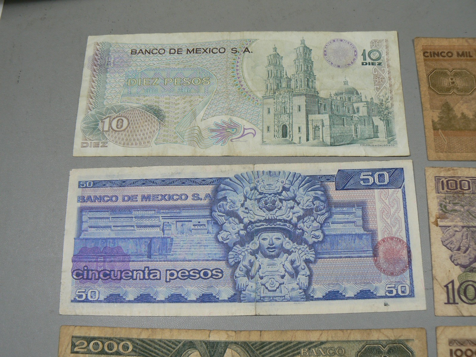 Lot of 10 Mexico Mexican Banknotes Pesos