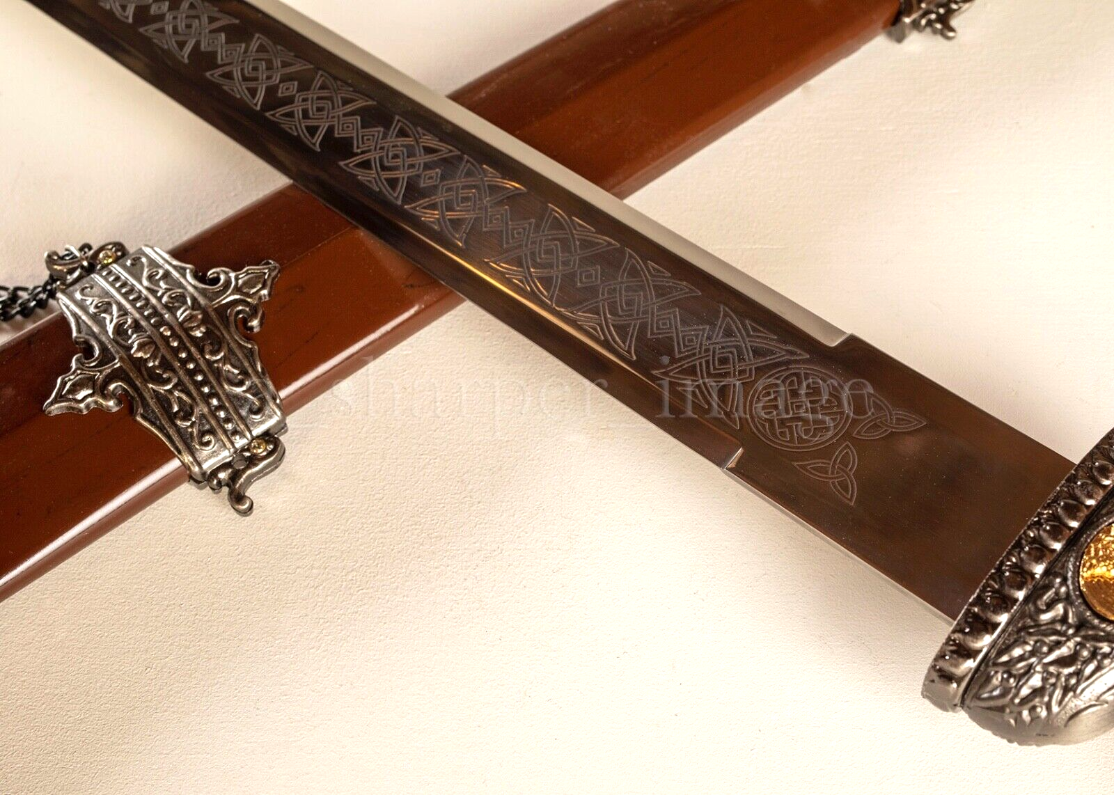 31" Roman Legion Gladius Sword Maximus Centurion, Scabbard & Display Stand SOLID