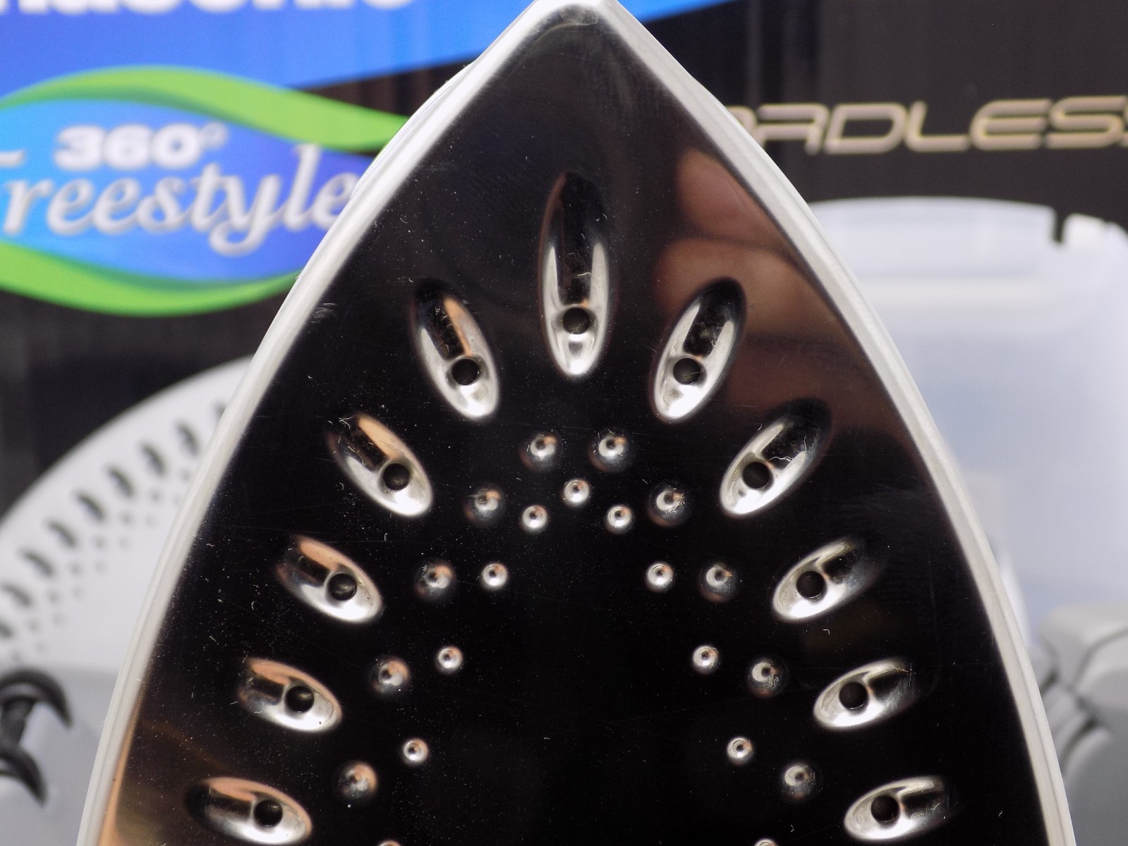 Panasonic NI-WL600 Portable Cordless Steam Iron 360 Freestyle w/ NO COVER Tested