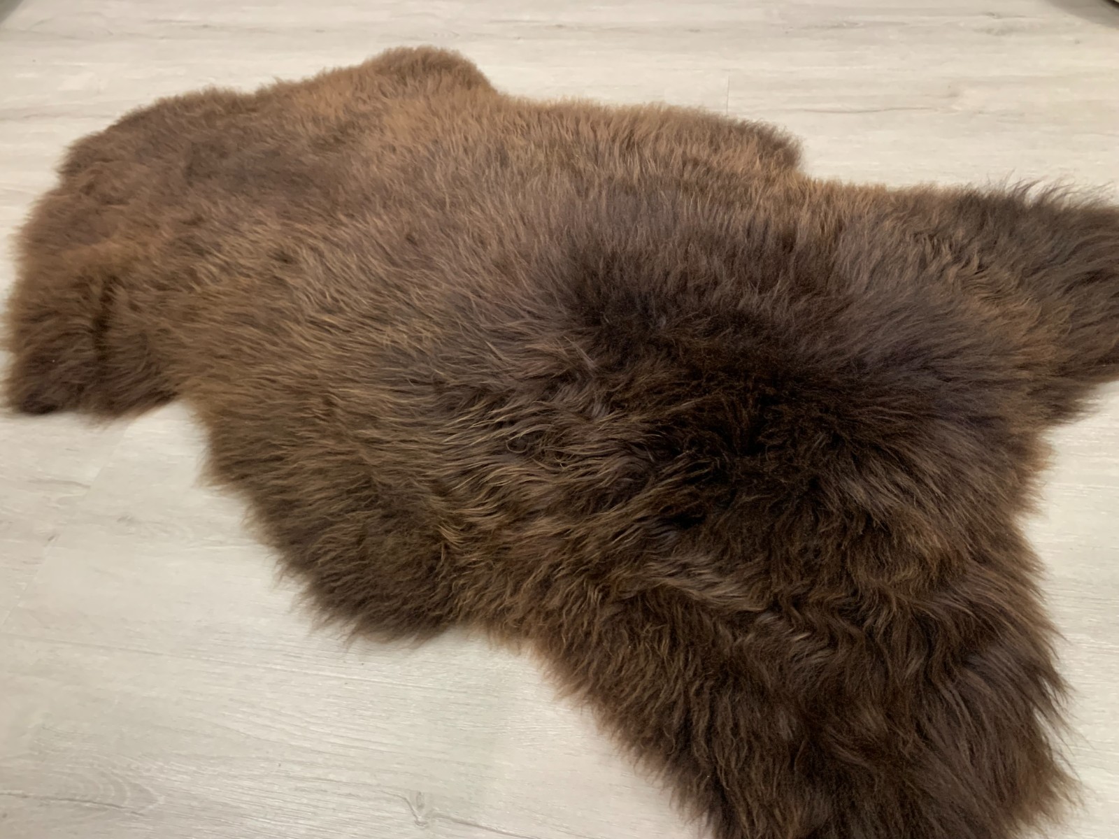Beautiful Natural Brown Sheepskin Pelt Genuine Soft Pet Bed Throw Rug Deco