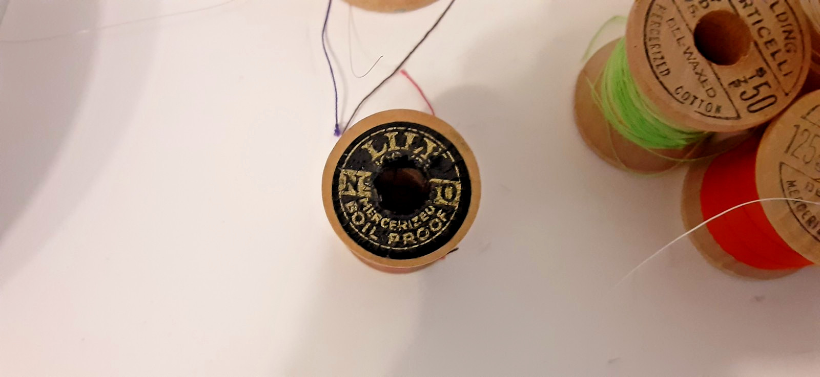 Vtg Sewing Thread 28pc Lot All Wood Spools Belding Talon Star Coats Clark