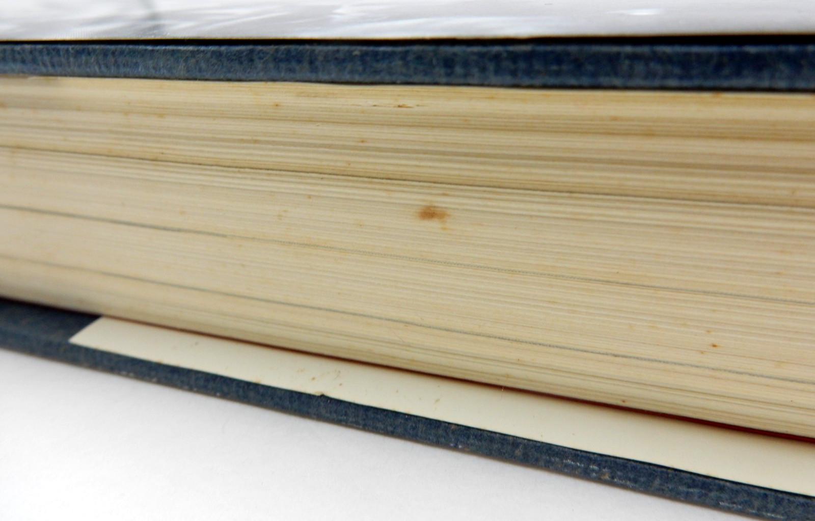 SIGNED PRESIDENT RICHARD NIXON HARDCOVER BOOK IN THE ARENA 1990 SIMON & SCHUSTER