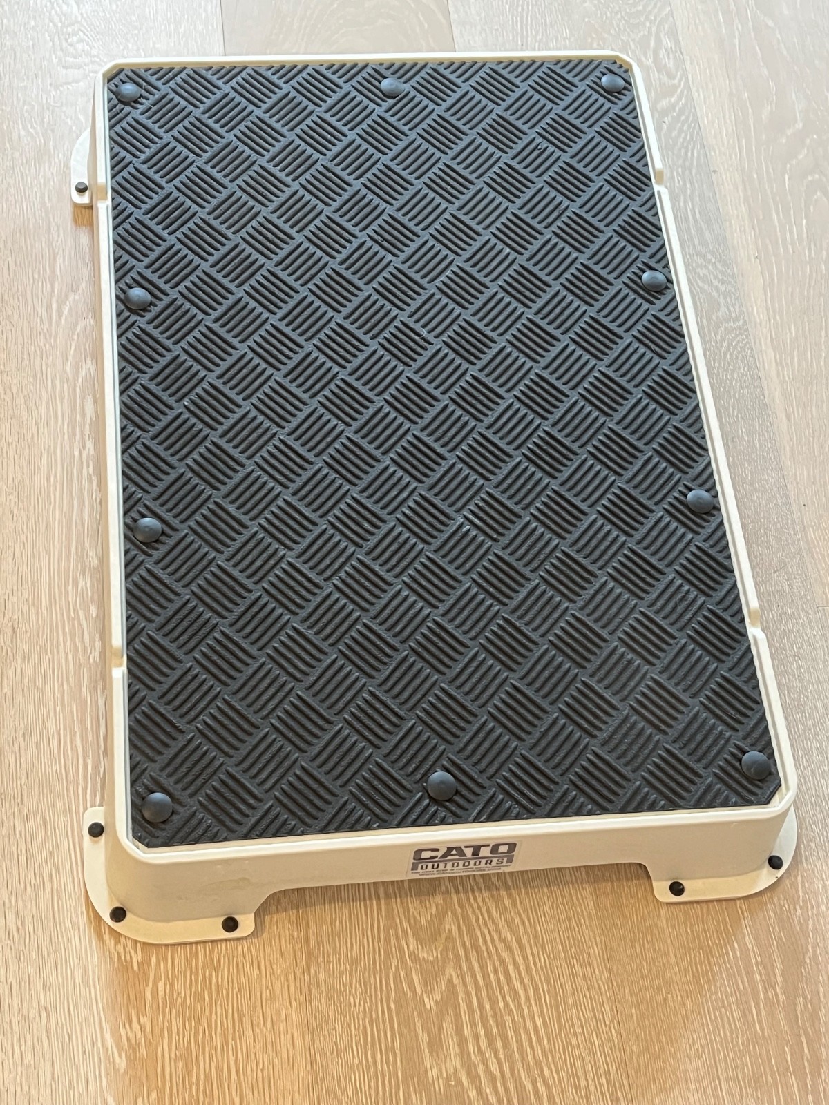 Cato Board Dog Training Platform