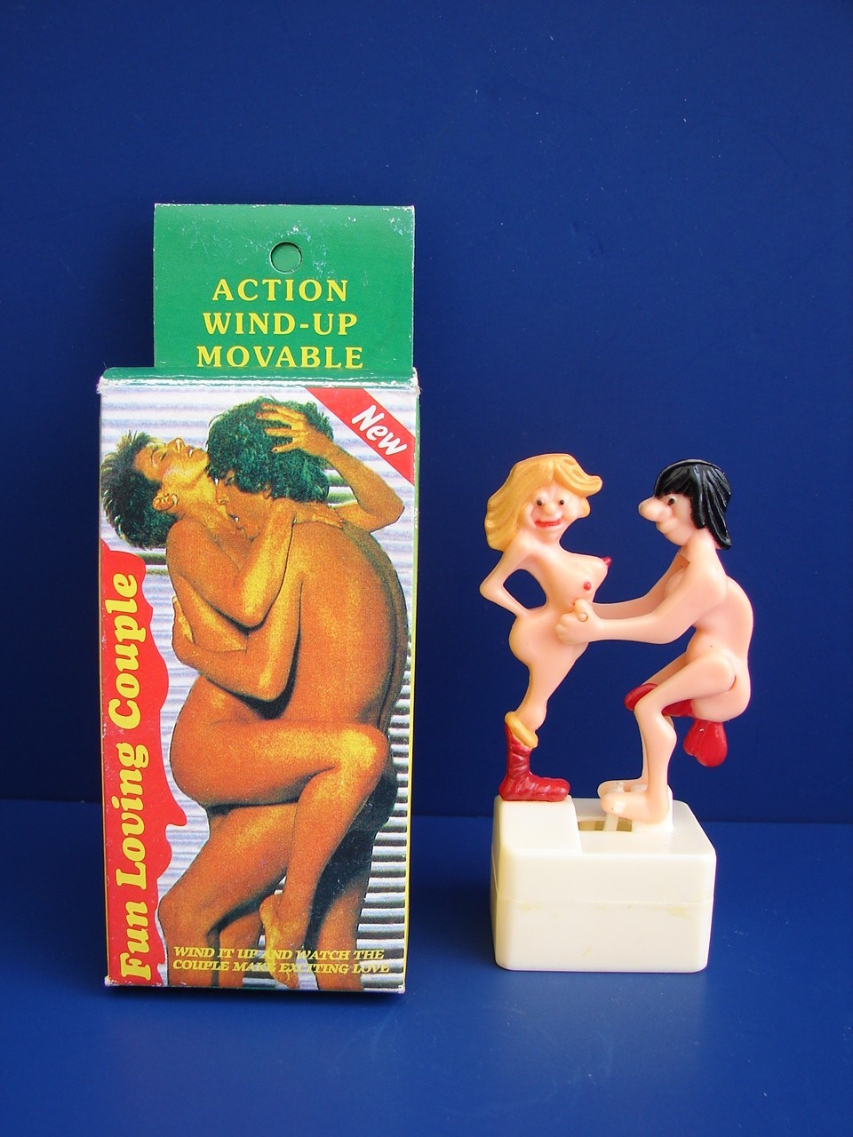 Vintage 1999 Adult Novelty Wind Up Action FUN LOVING COUPLE Toy Pipeline Product
