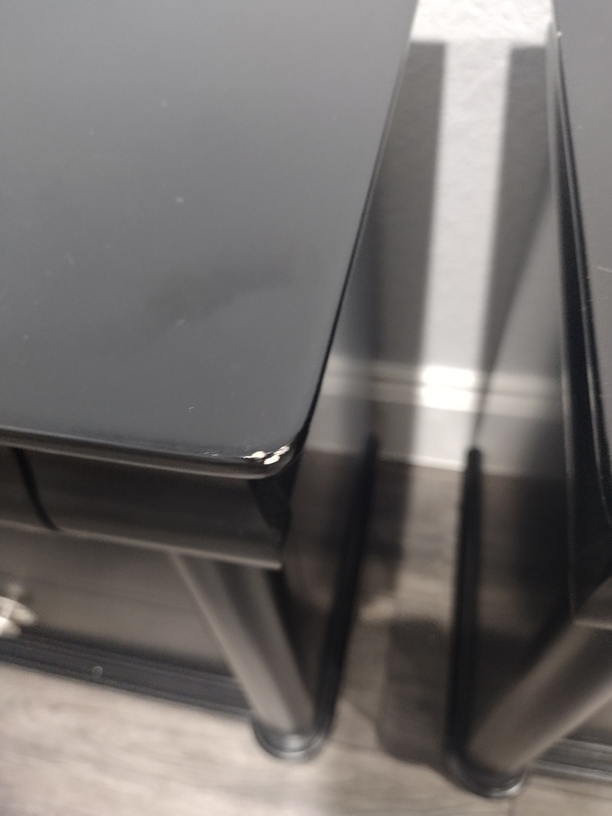 Set of 2 Nightstands from Rooms To Go