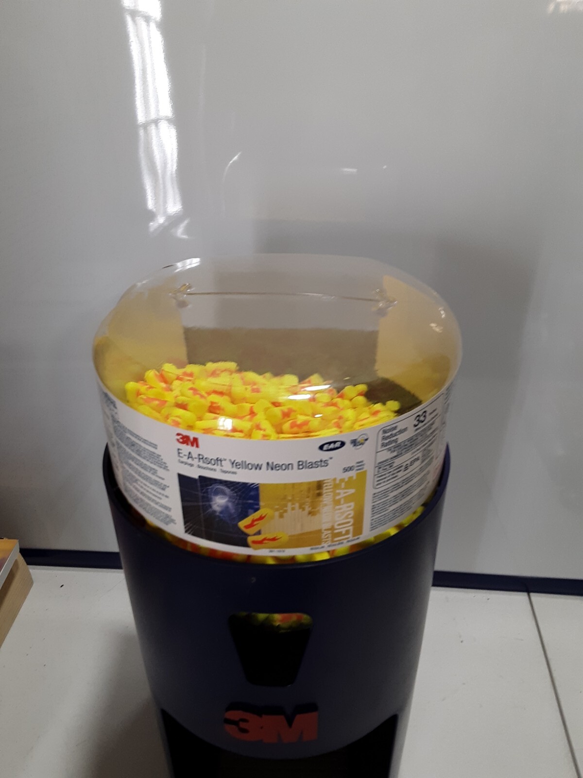 3M E-A-R One Touch Pro Earplug Dispenser, 391-0000, 7100064963, 00078371668.