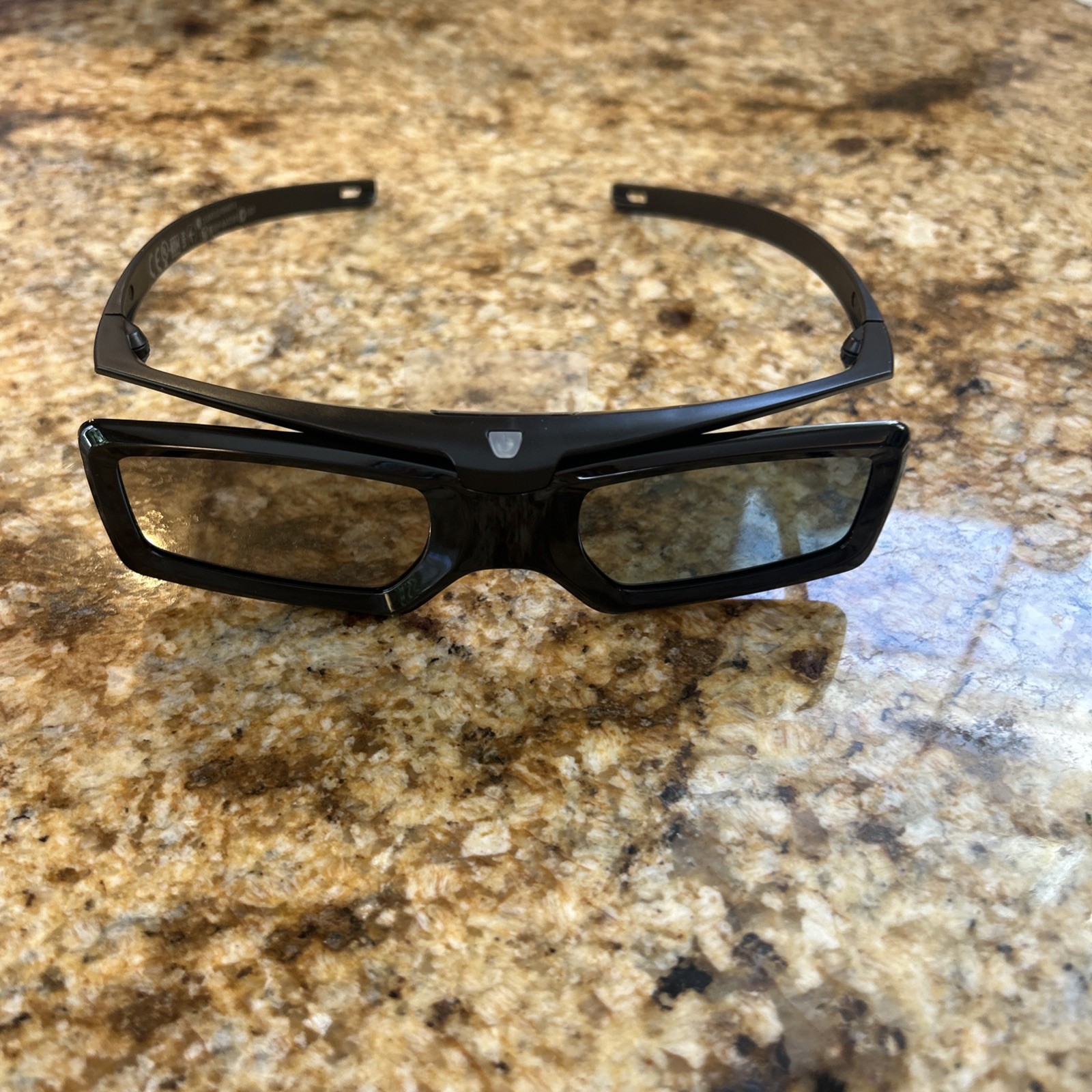 Set of 4 NOS New 3D Active Shutter Glasses Sony TDG-BT400A RF Bluetooth Lunettes