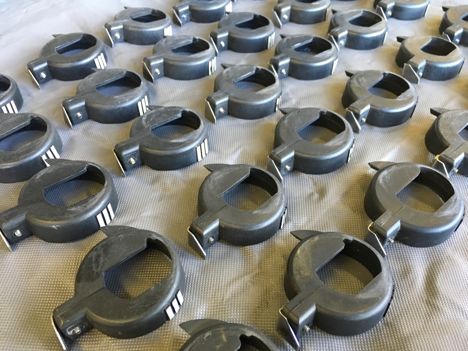 AV2000 Scott Voice Amp Amplifier Mounting Bracket P/N 804636-01