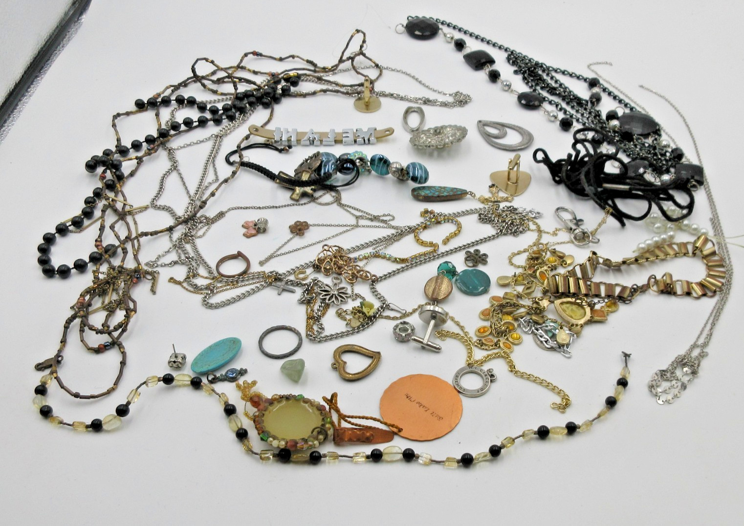 VTG MODERN LOT CRAFT BROKEN REPAIR Silver gold tone NECKLACE BROOCH PARTS ETC