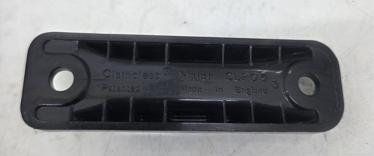 Clamcleat CL205 Major Deck Cleat 3/8" to 5/8" Rope - Black