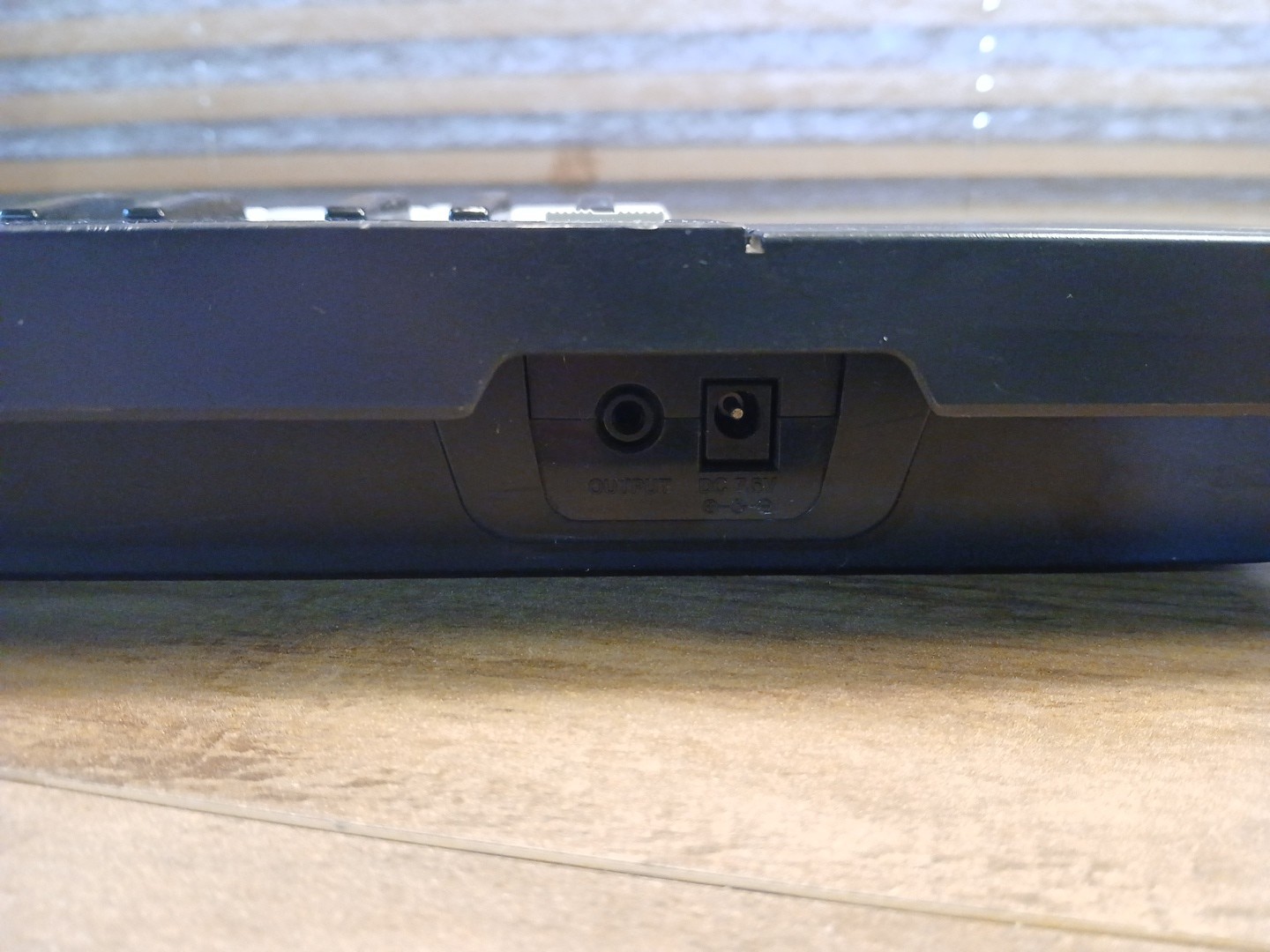 Casio SA-20 Electronic Keyboard 100 Sound Tone Bank Rhythm Super Accompaniment