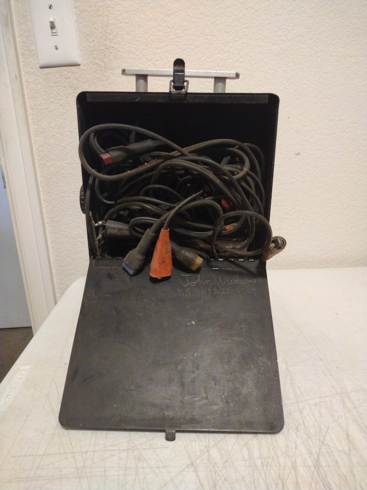 Diagnostic Analyzer Model AA-17 Peerless Instrument Co With Manual & Cables. E