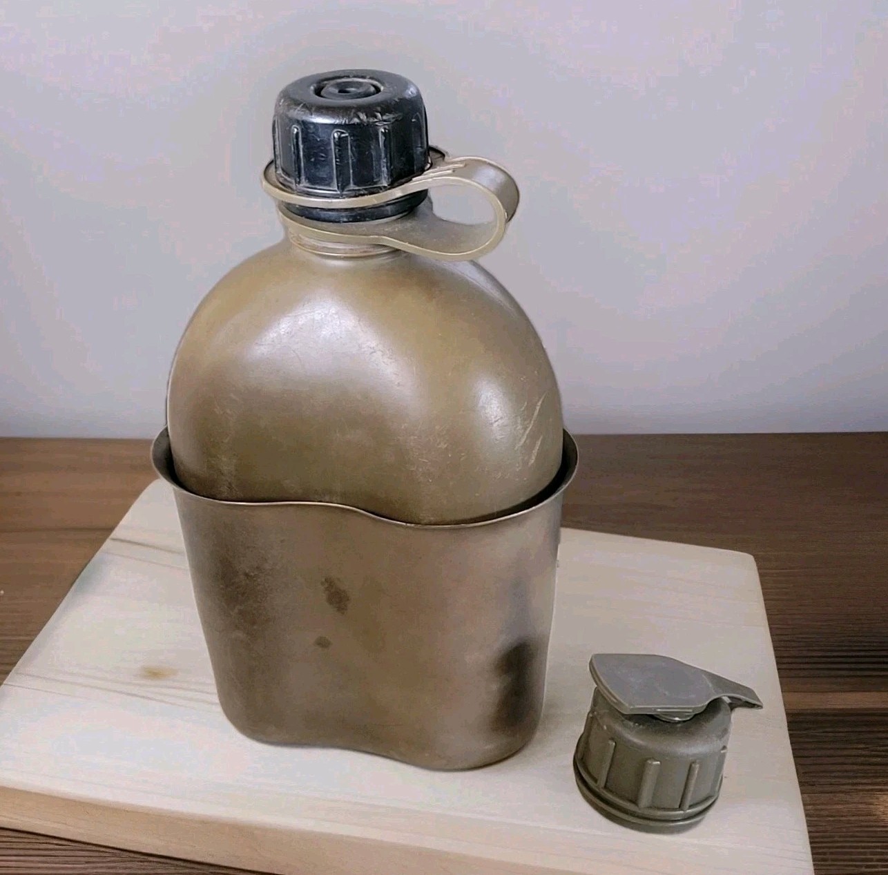 Vintage 1976 US Military 1 Qt Hard Plastic Canteen & Aluminum Cup Field Gear