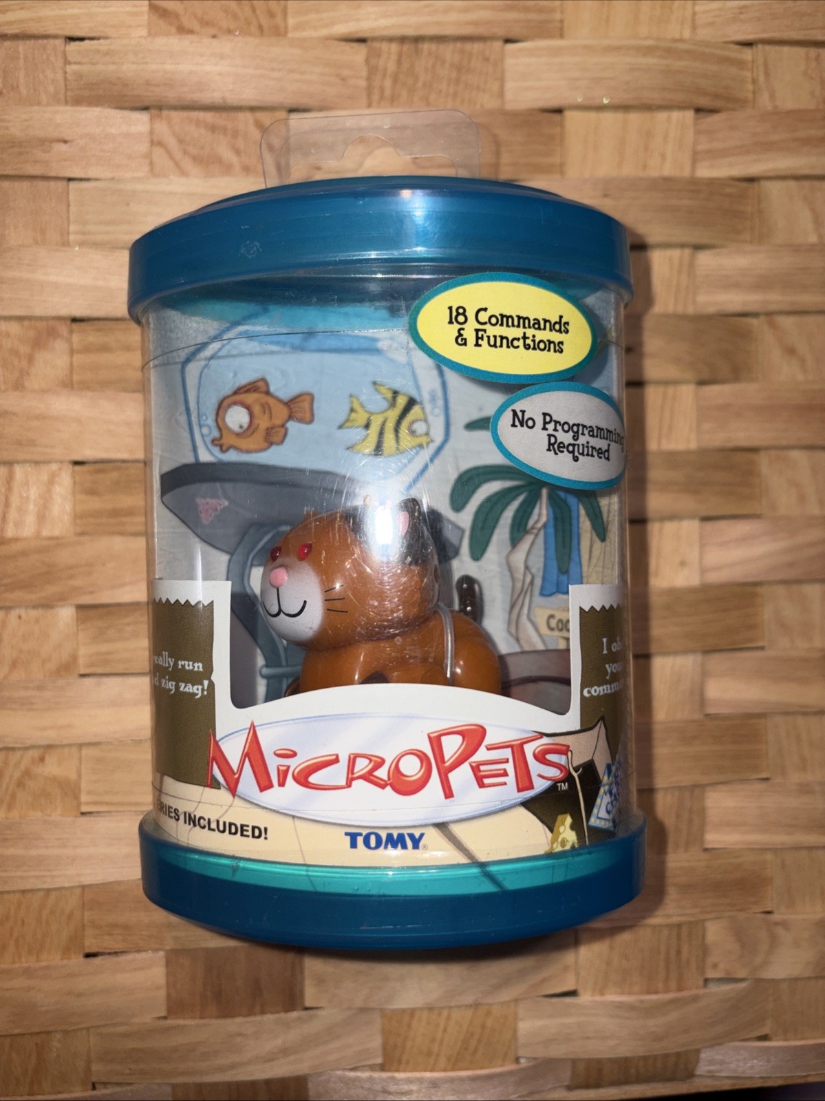 2002 Tomy CO Micro Pets Calico Cat. Rare New In Box. Toys Kids Collectors