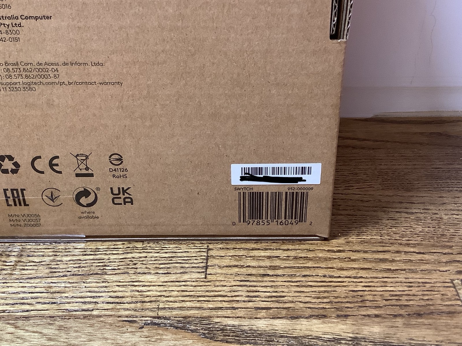 NEW Logitech SWYTCH HUB VU0057 Auto-Sensing USB3.0 & HDMI2.0 Switch 952-000009