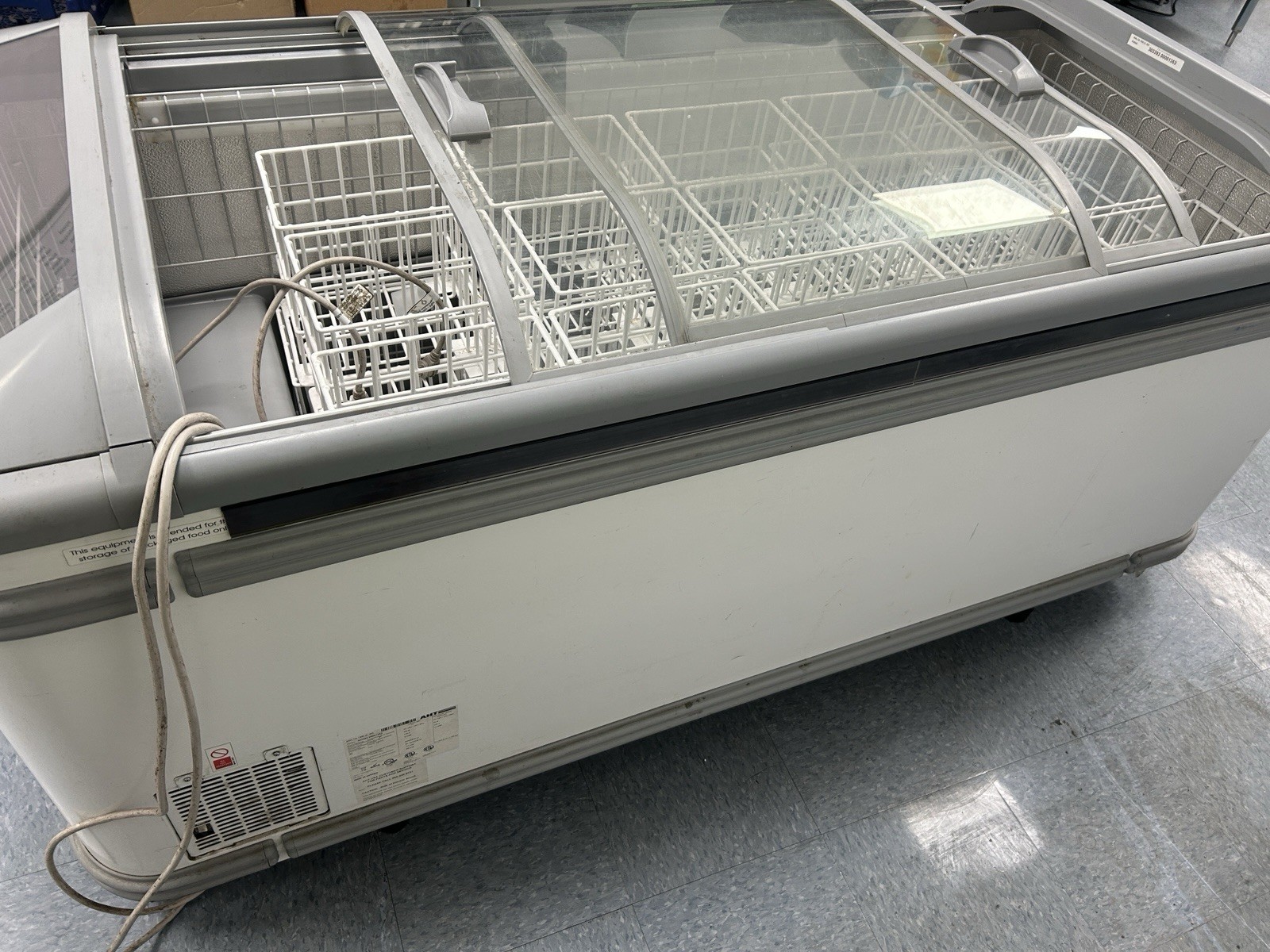 AHT MALTA 185 multi-temp commercial freezer and chiller. Glass Door