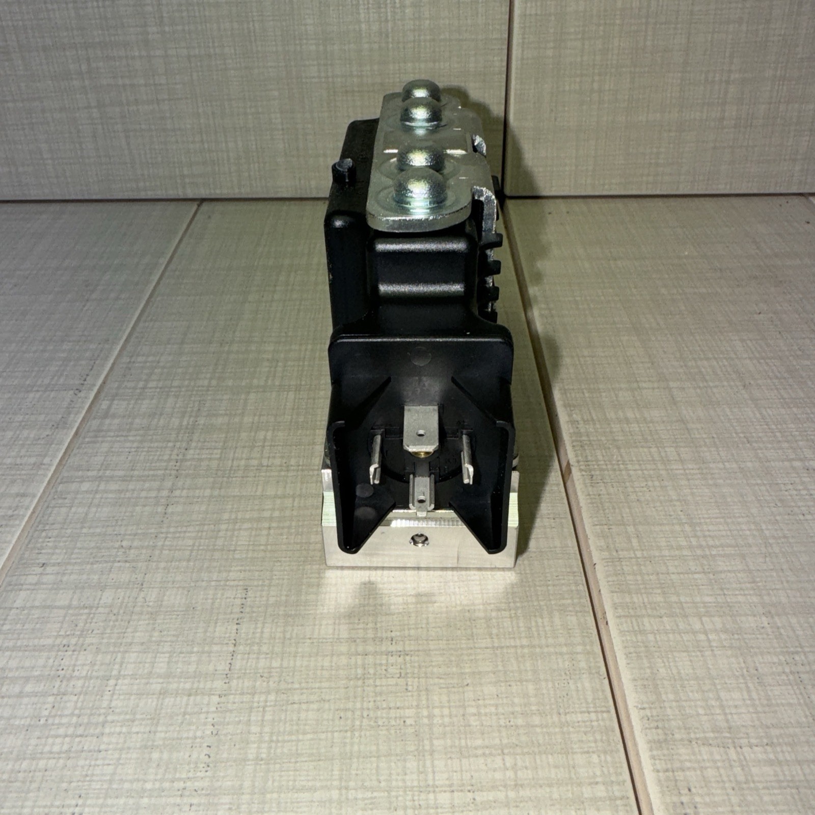 DANFOSS PVEH 32 (S7) ACTUATOR W/ PASSIVE FAULT MONITORING, NEW, MAKE OFFER!