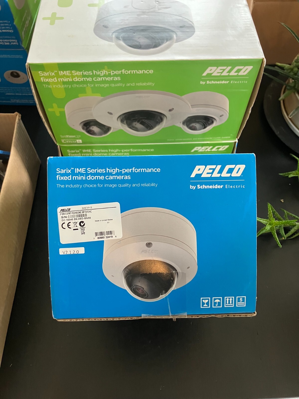 Pelco IME319-1S 3 Megapixel 3mm - 9mm Lens