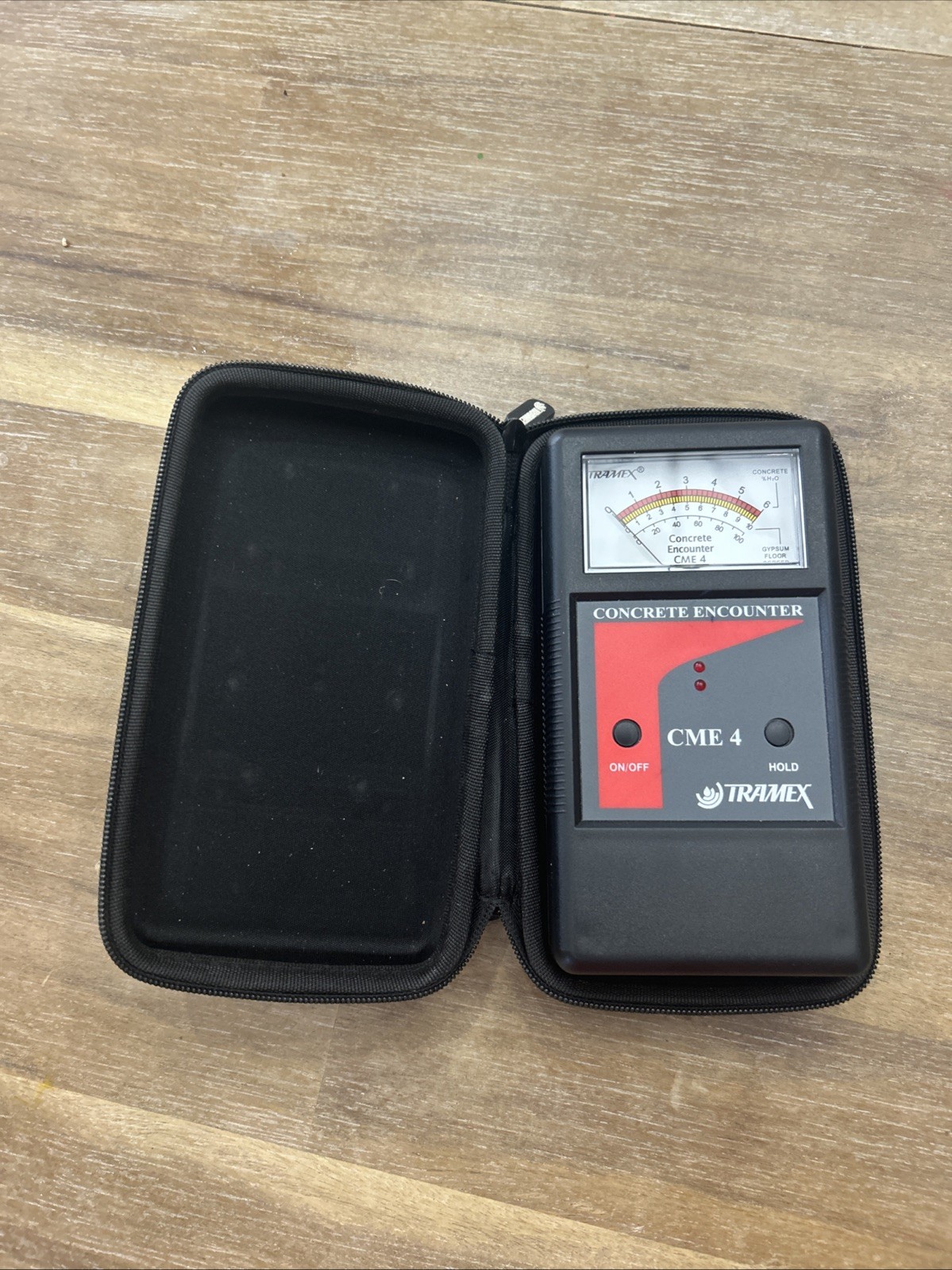 Tramex CME4 Concrete Encounter Moisture Meter with Pouch