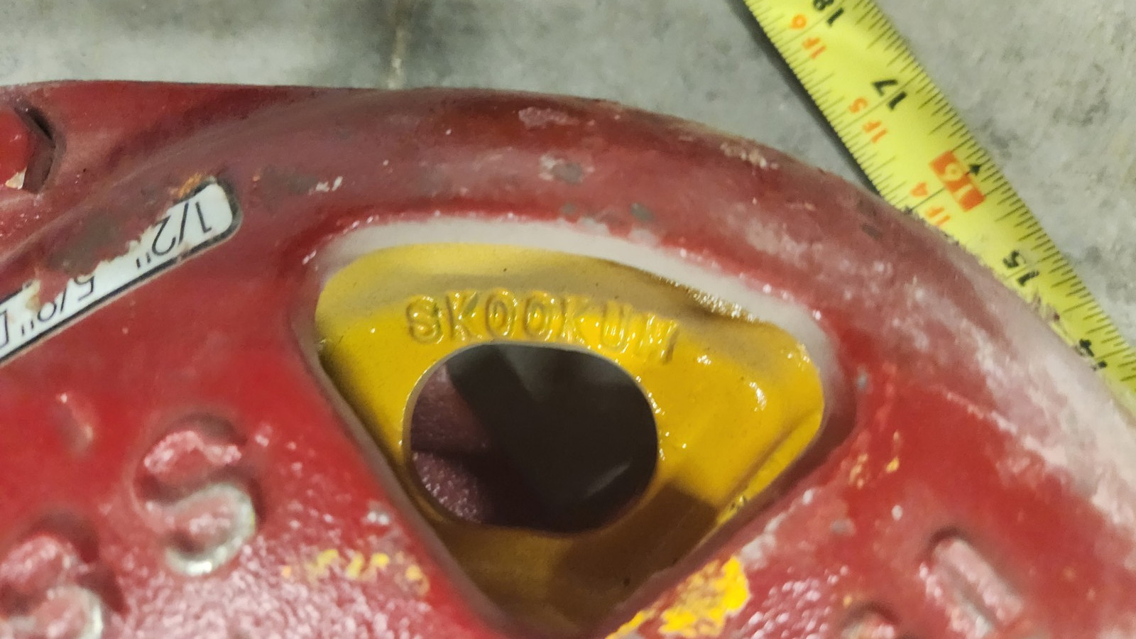 NEW Skookum S8 7-Ton 1/2"-5/8" Wire Rope 8" Cast Snatch Block Sheave Swivel Hook