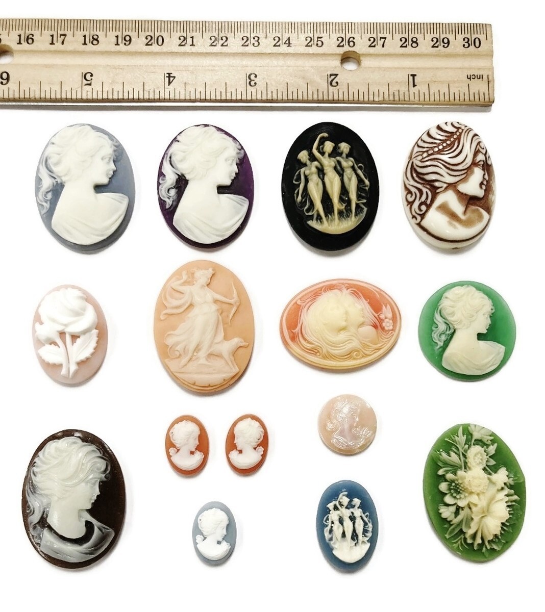 15 Vintage Resin Cameos (West German, Hong Kong, Japan) DIY Jewelry Crafting C82