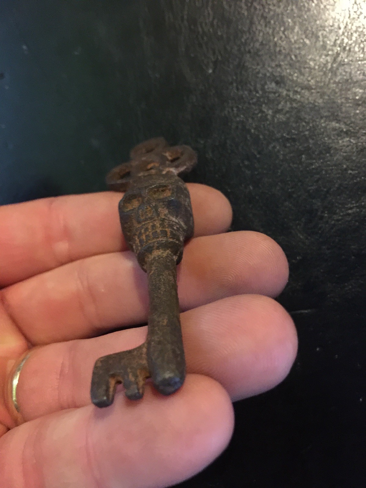 Awesome Victorian Skull Key Skeleton METAL Cast Iron Collector Cathedral Damned