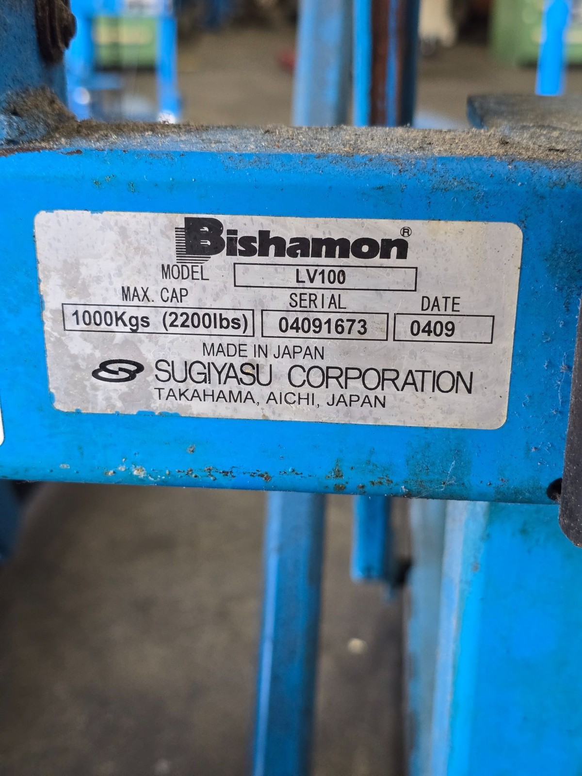 Bishamon SkidLift Foot Operated Skid Truck, 2200 lb. Capacity