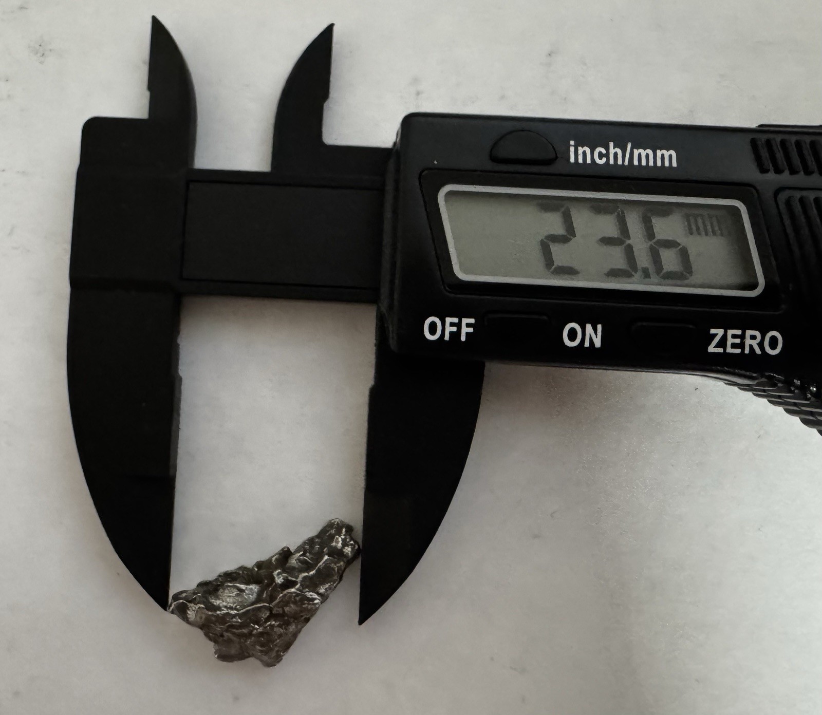 Iron Metallic Meteorite Specimen 6g Natural Collectible 23.6mm x 13.0mm