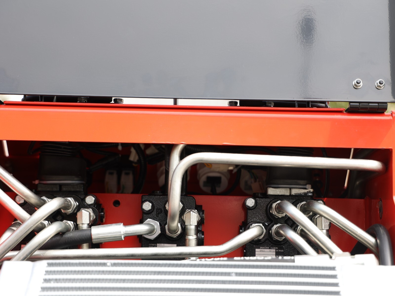 Mini SkidSteer Loader Wheel Honda EPA Gas 22.1 HP Engine FREE SHIPPING