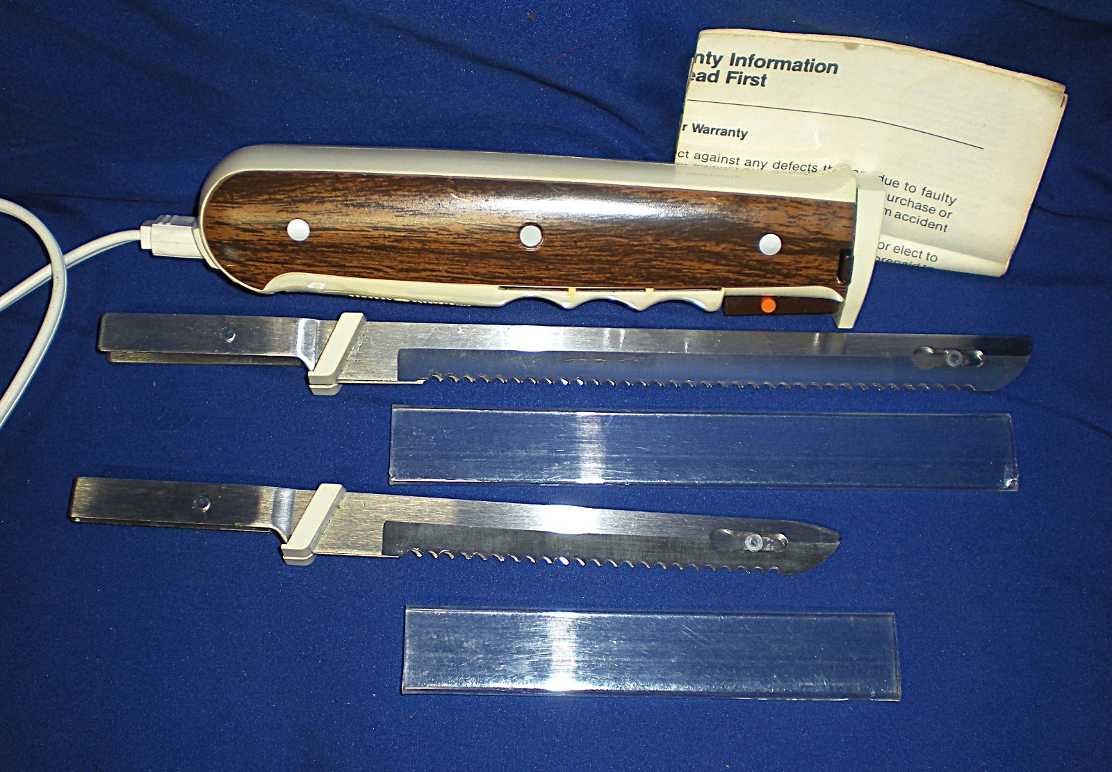 Vintage MCM Spacemaker EK30 Black & Decker Electric Slicing Carving Knife Set