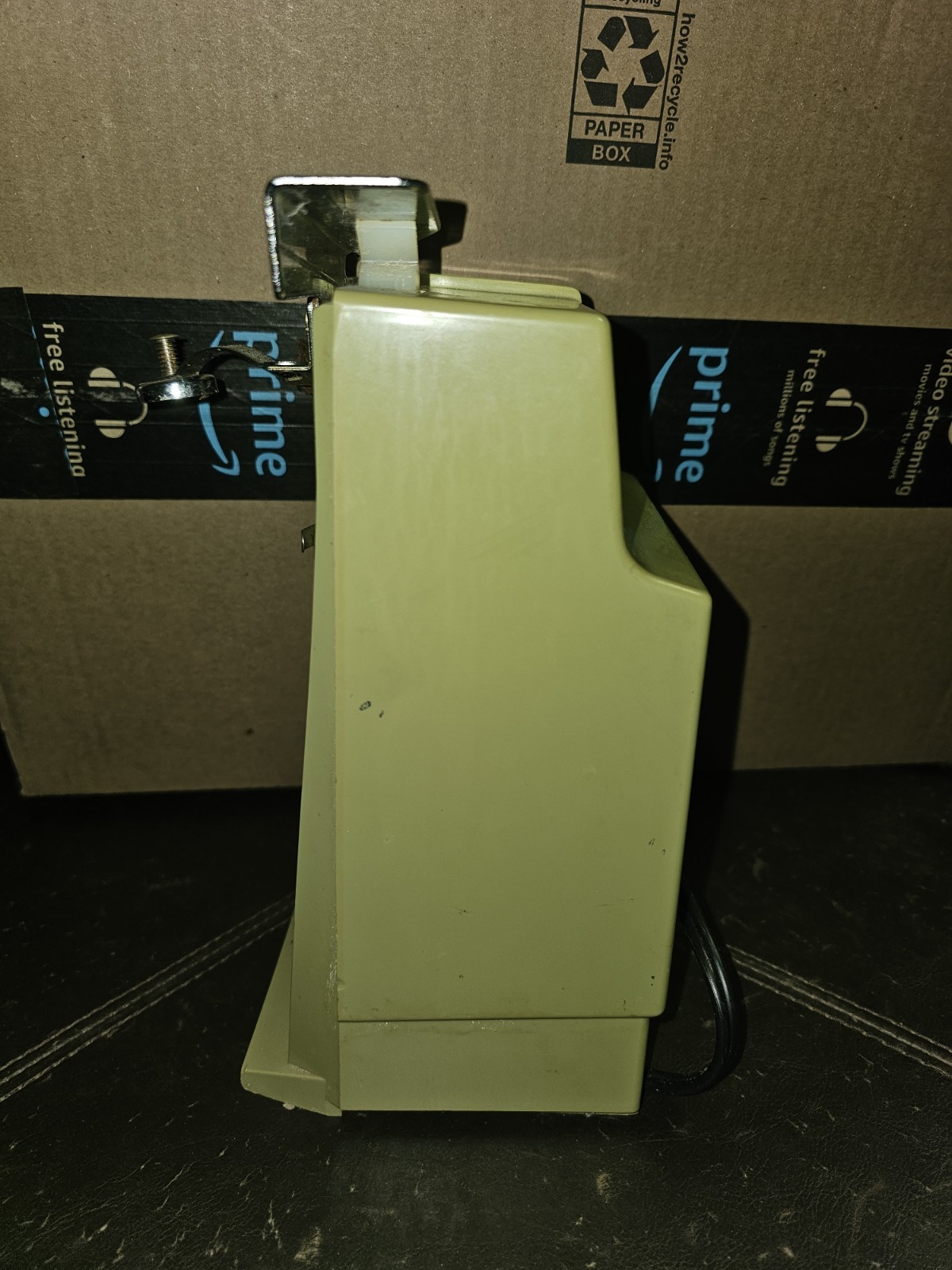 Vintage Avocado Green Electric Can Opener Mid Century Kitchen Appliance Works