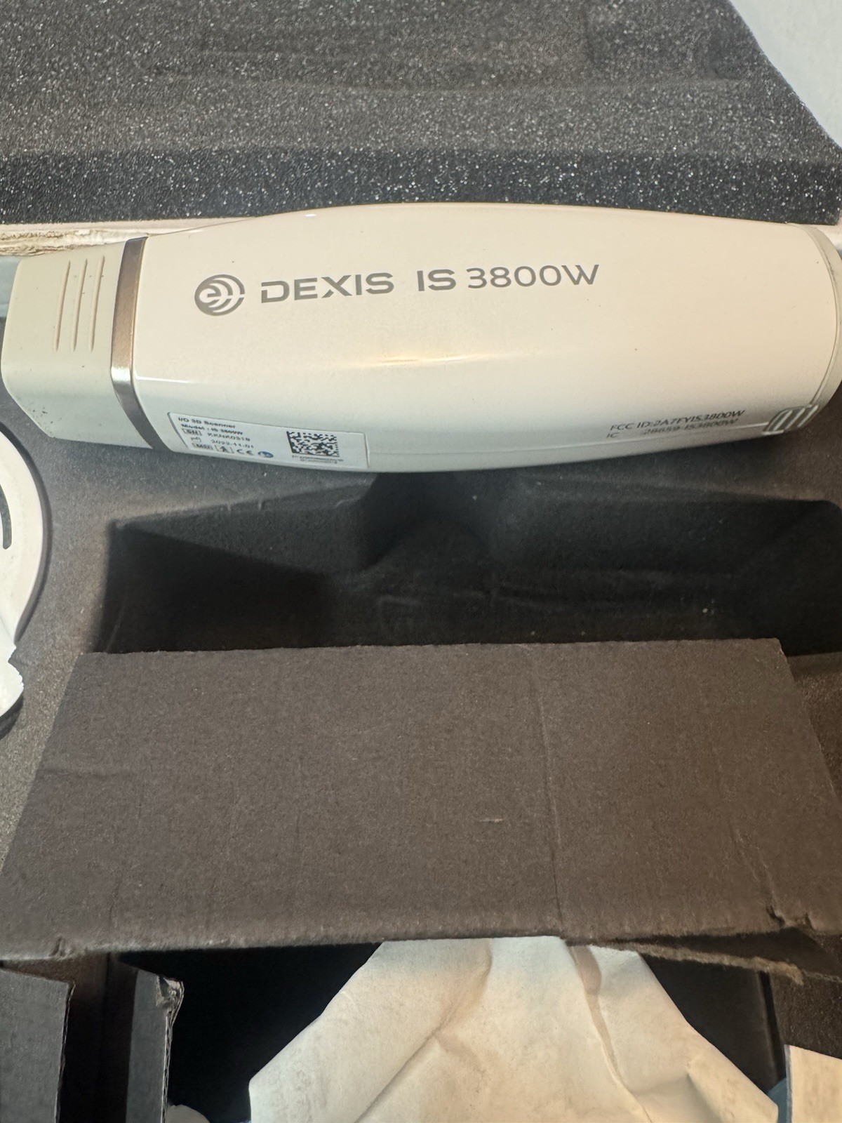 Dexis IS 3800W Intraoral Scanner