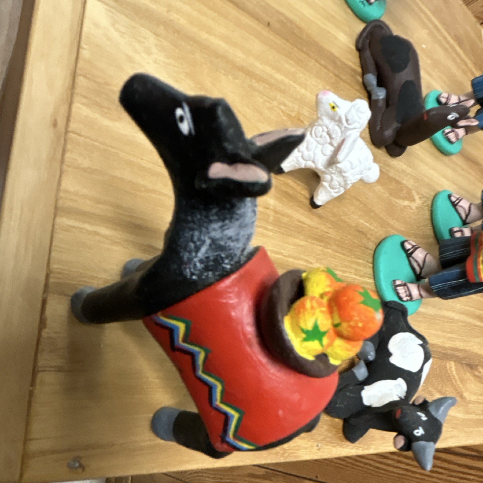 Handmade Peruvian Folk Art Figurine Set Signed San Juan Comalapa’