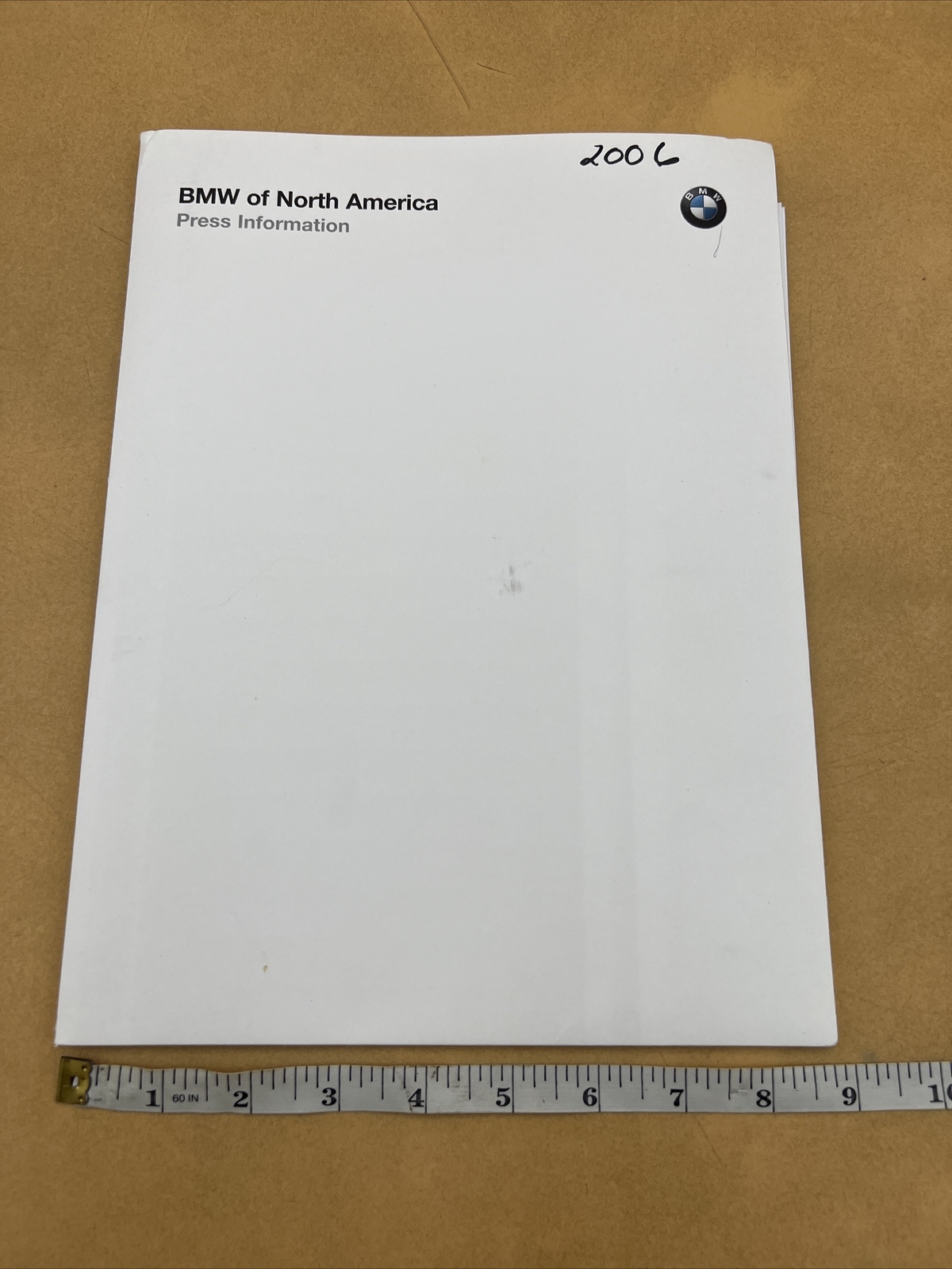 2006 BMW OF NORTH AMERICA PRESS KIT MEDIA INFORMATION WITH STORAGE FOLDER