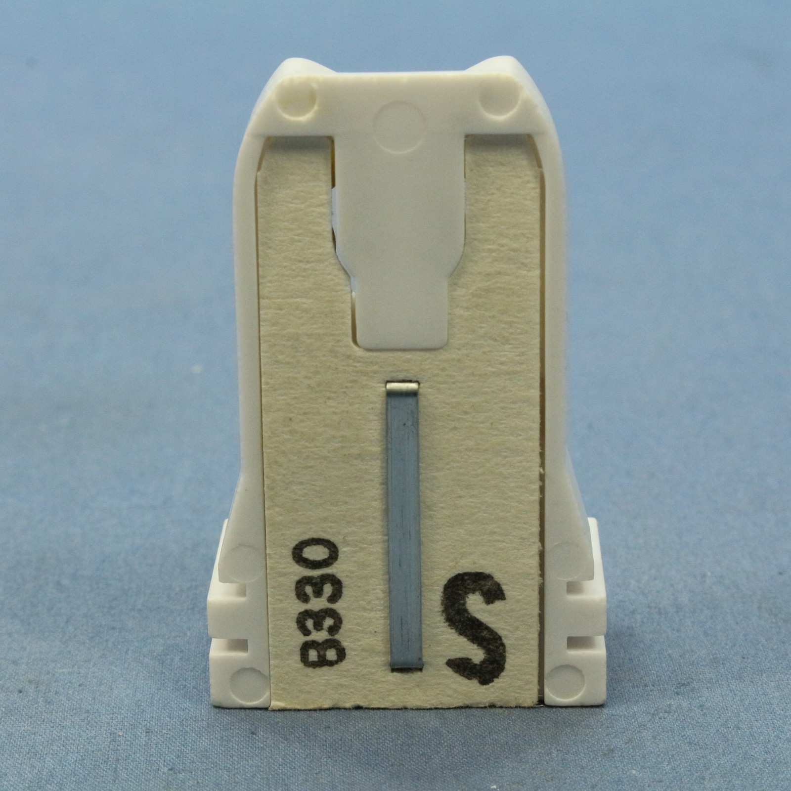 10 Leviton Fluorescent Lampholder Sockets T8 T12 Medium Bi-Pin Shunted 23357