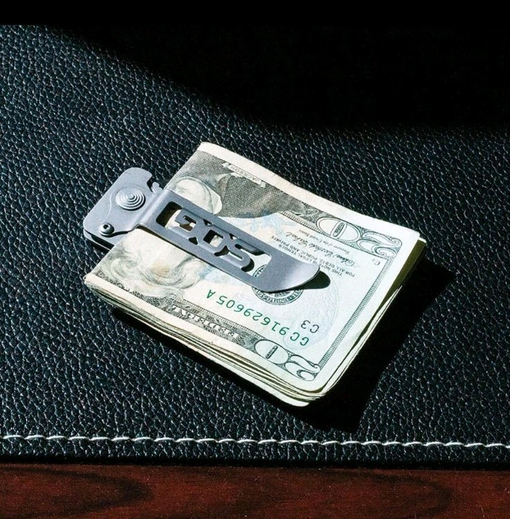 SOG Cash Card Folding Knife Money Clip Plain Edge Stainless