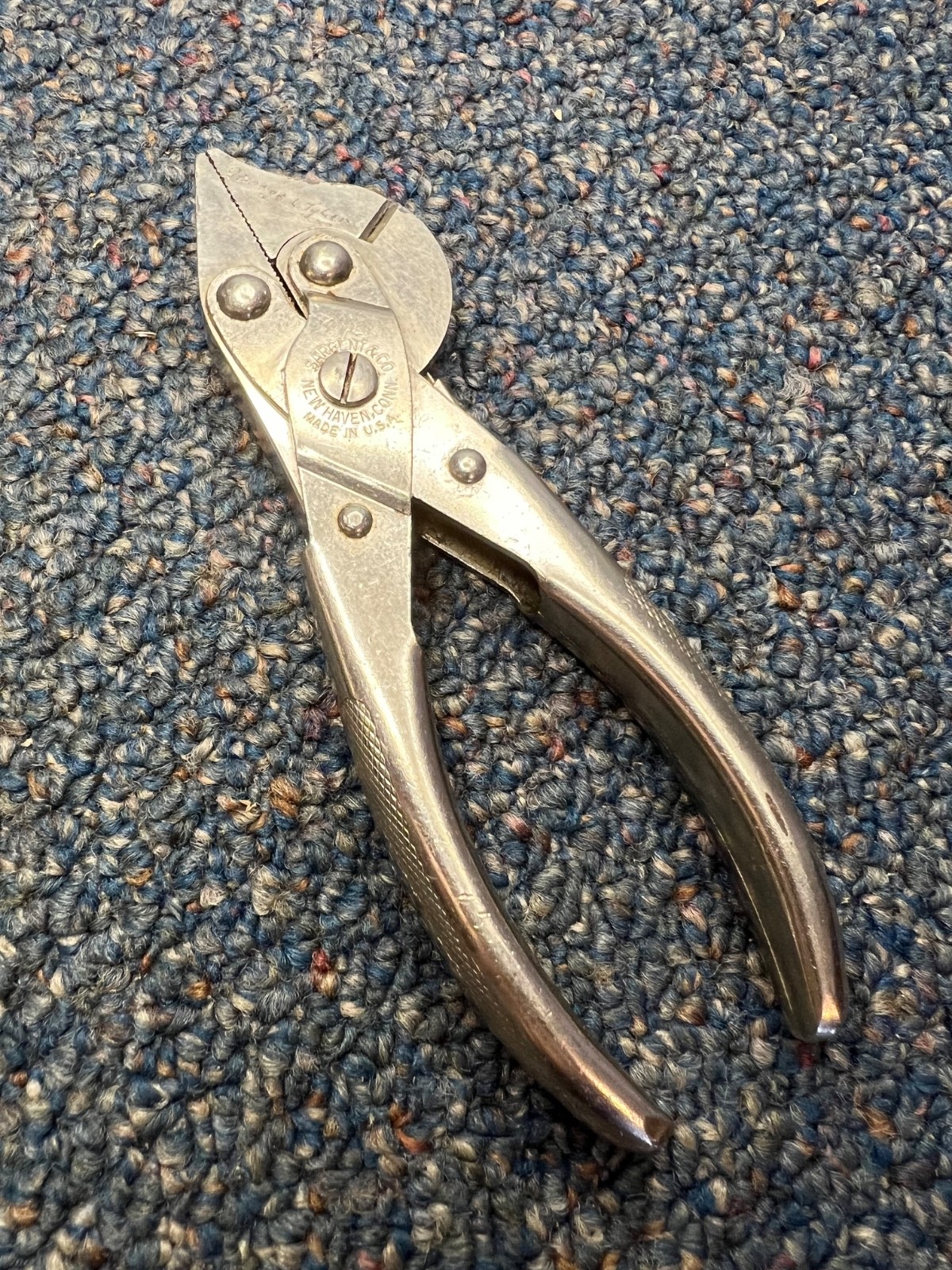 Sargent 5-1/2" parallel-jaw piers w/cutter, USA, good condition