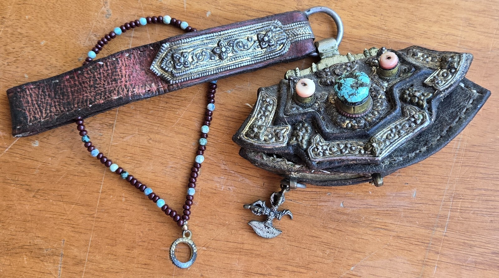 Antique Tibetan Flint Pouch Mechag Chuckmuck Case Tibet Beads